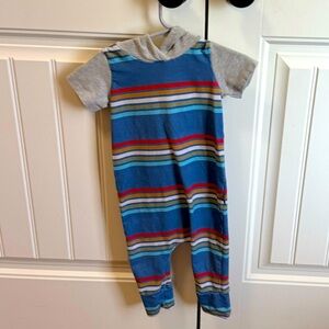 Rags to Raches Short Sleeve Romper with Hood 18-24M
